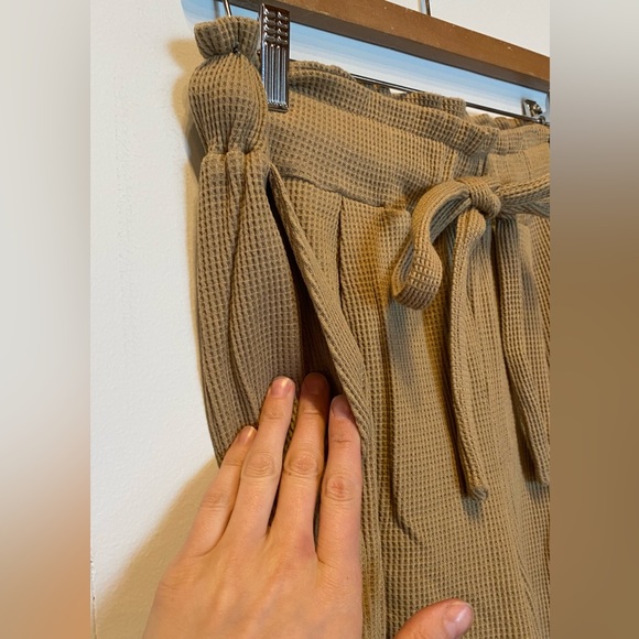 BRAND NEW Annagail caramel coloured waffle trousers. Never worn. - Picture 6 of 9